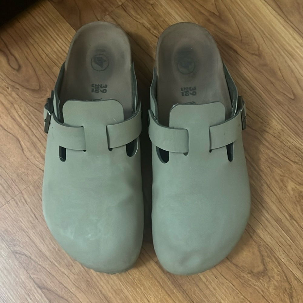 BIRKENSTOCK vegan Boston clogs